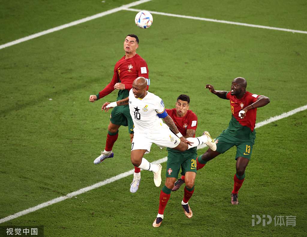 世界杯-葡萄牙3-2加纳 C罗点射菲利克斯破门莱奥替补建功 6 世界杯-葡萄牙3-2加纳 C罗点射菲利克斯破门莱奥替补建功