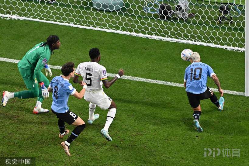 世界杯-乌拉圭2-0加纳无缘晋级 阿拉斯凯塔梅开二度 5 加纳对乌拉圭的比赛过程